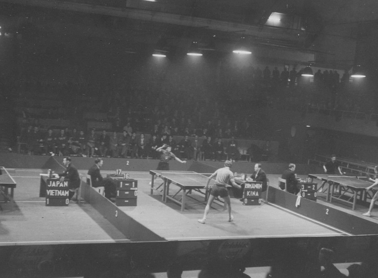 19.02.16-5.-1957-WC.-China-v-Rumania.-Yung-Ning-Chiang-v-M-Gantner..jpg