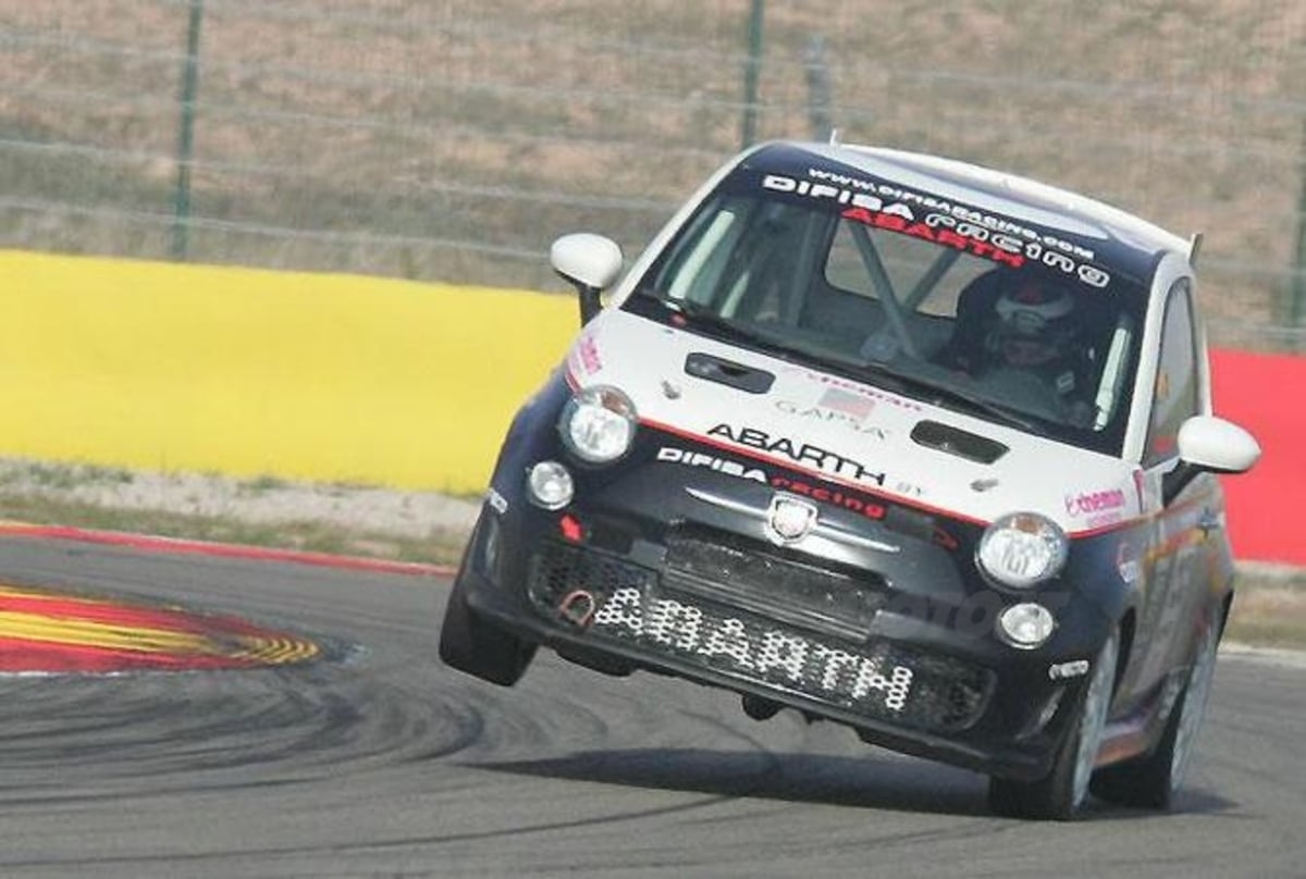 500-abarth4.jpeg