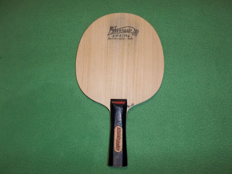 drvo-stolni-tenis-reket-slika-92734250.jpg